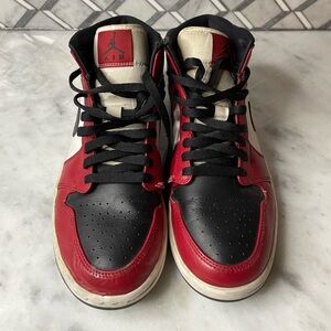 Jordan 1 Chicago Black Toe